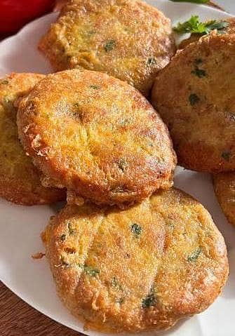 anda shami shawarma zinger k lea bnda ke zrorat h