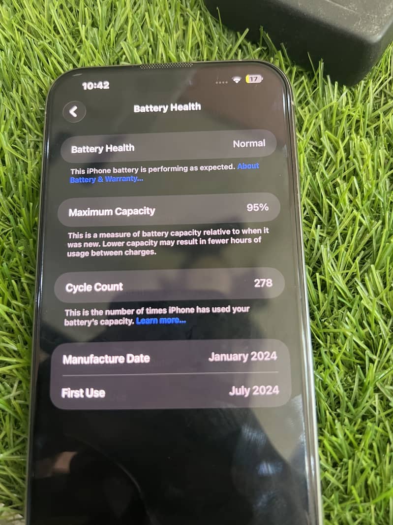 Apple iPhone 15 Pro Max 4