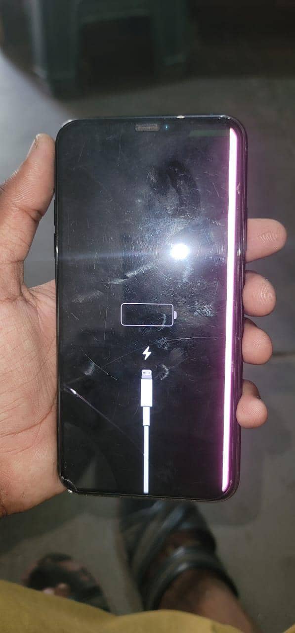 Apple iPhone 11 Pro Max 2
