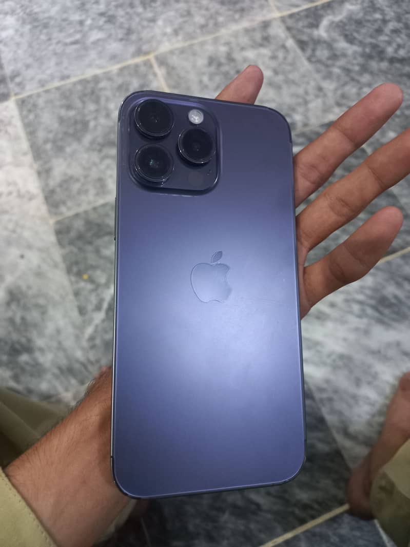Apple iPhone 14 Pro Max 0
