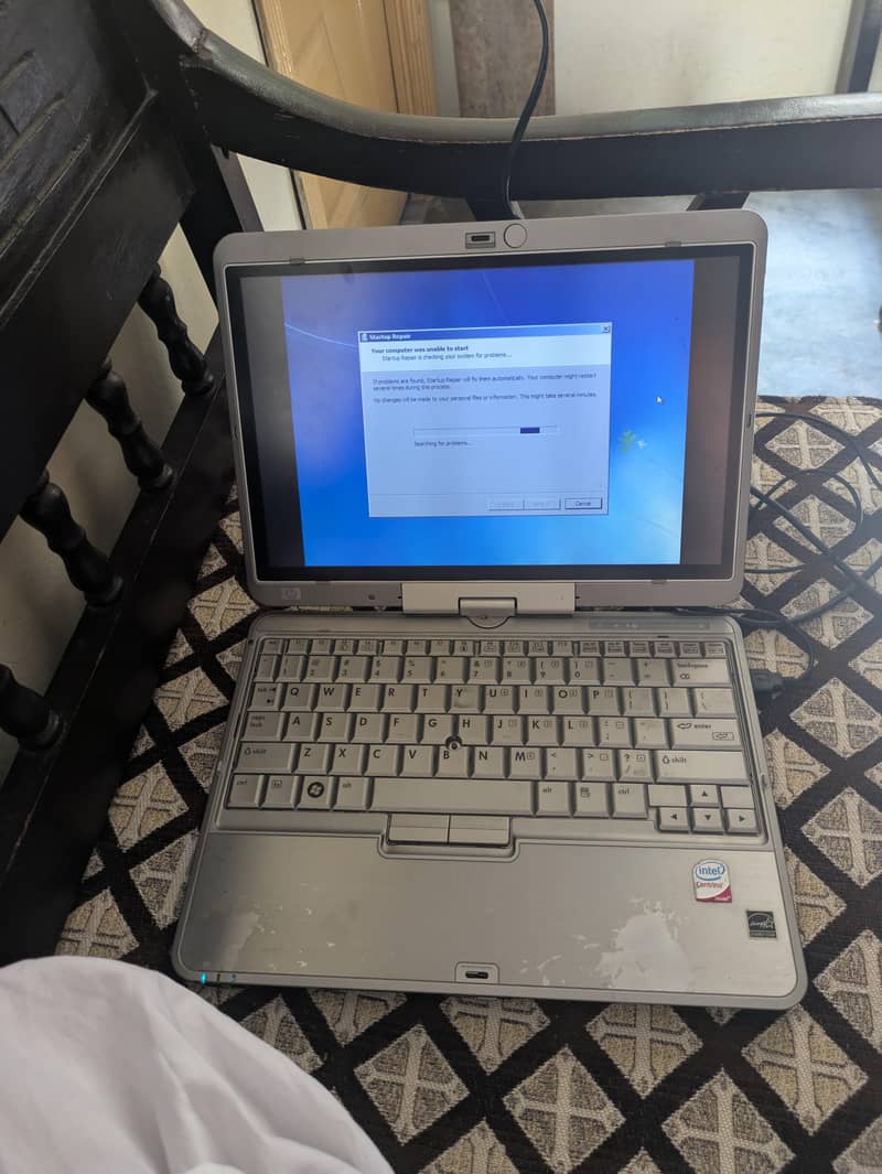 HP Compact 2710p 1