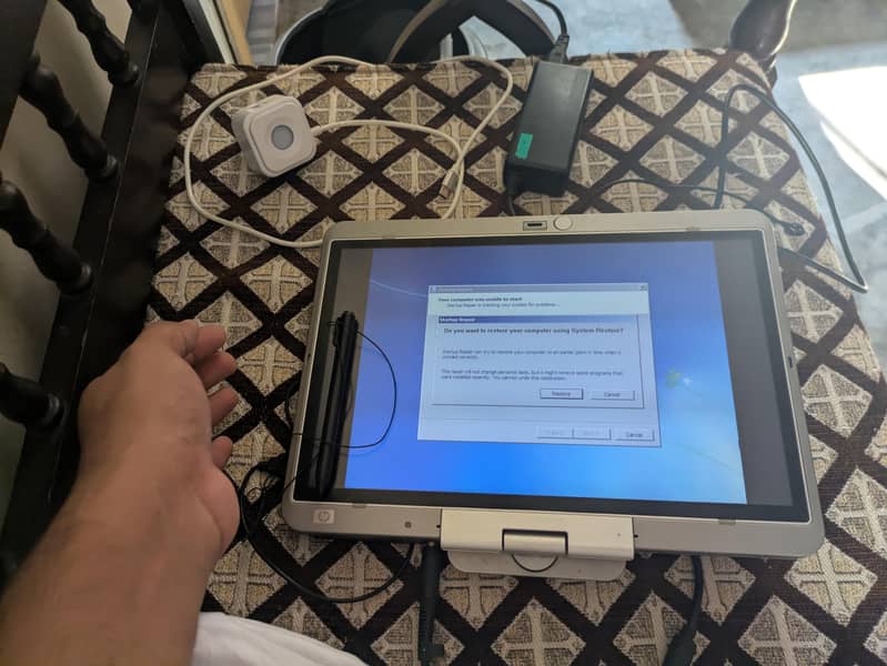 HP Compact 2710p 2