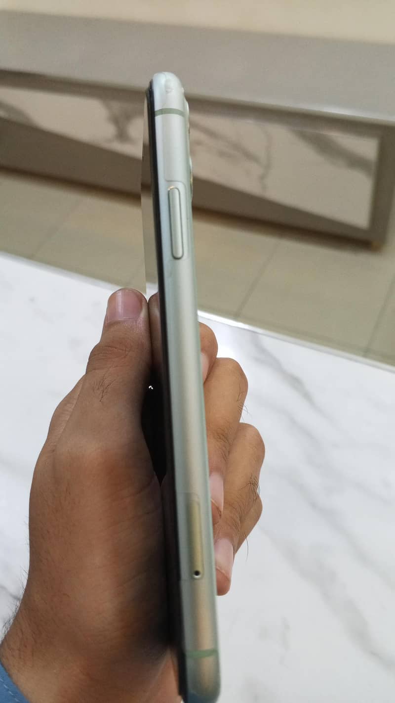 Apple iPhone 11 1