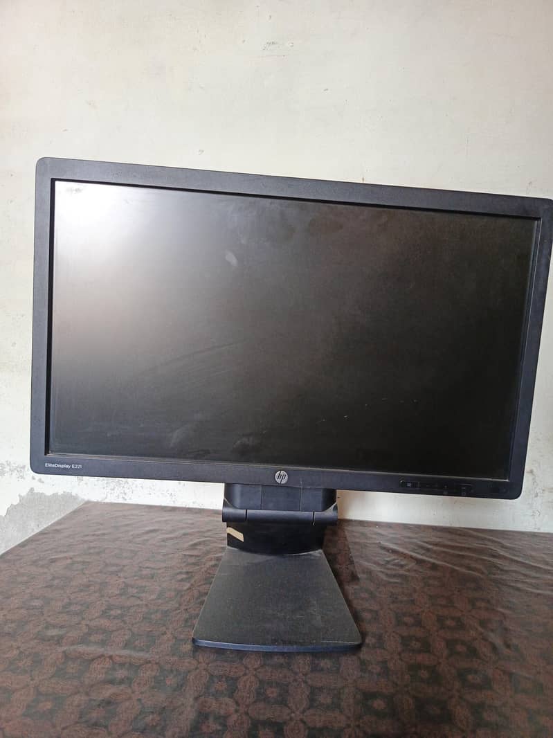 HP Elite display E221 0