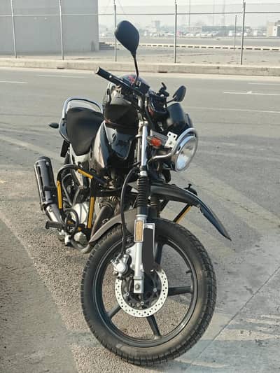 Yamaha YBR 125G (2025 Model) – Total Genuine & Well Maintained 18400km