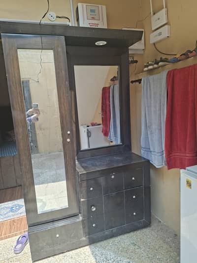 Dressing table with mirror and storage -Good condition