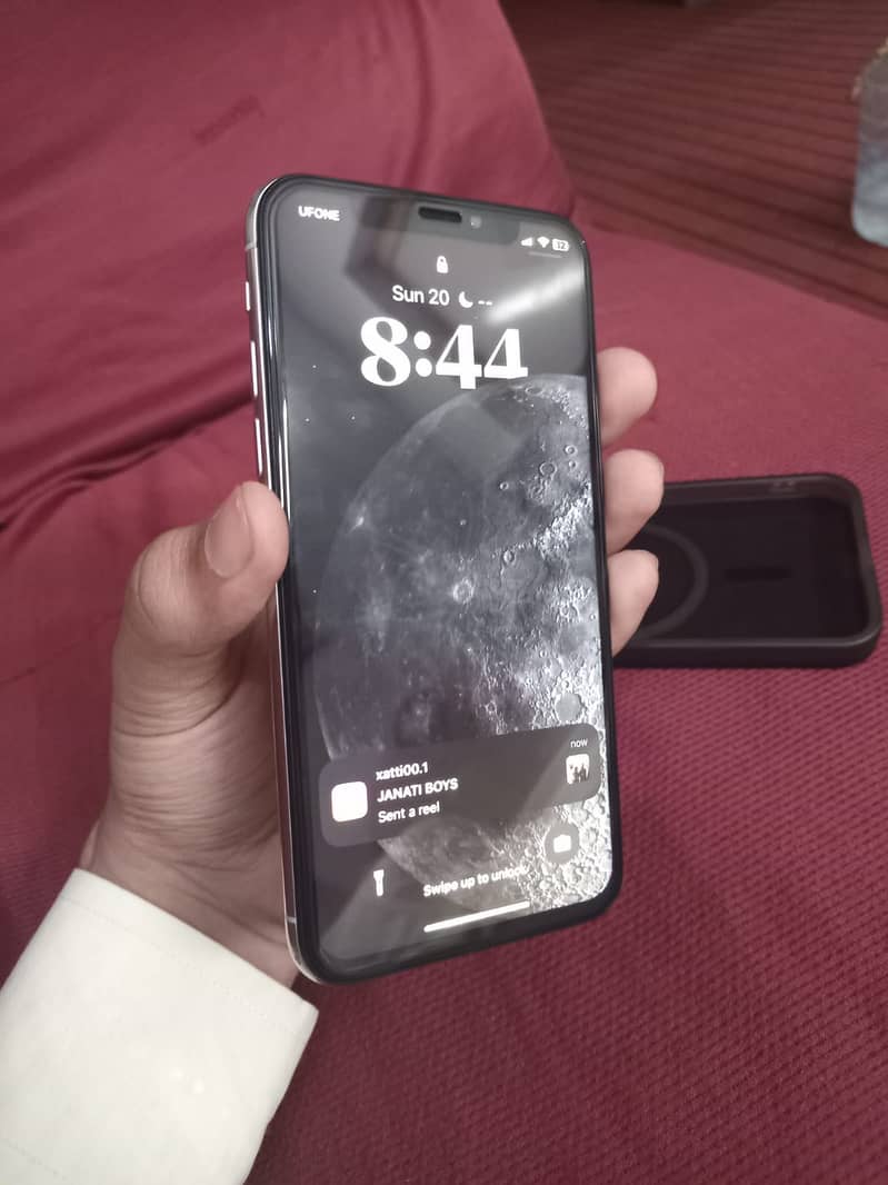 Apple iPhone X 1