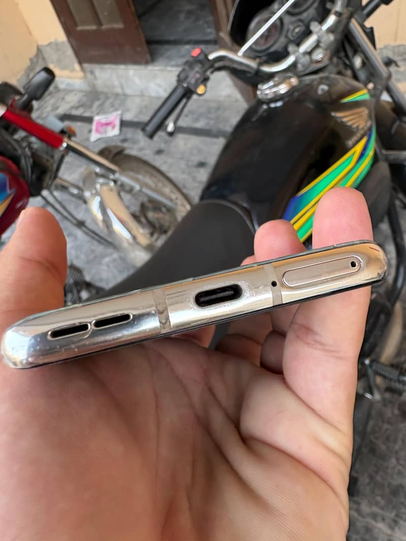 One Plus 8 4