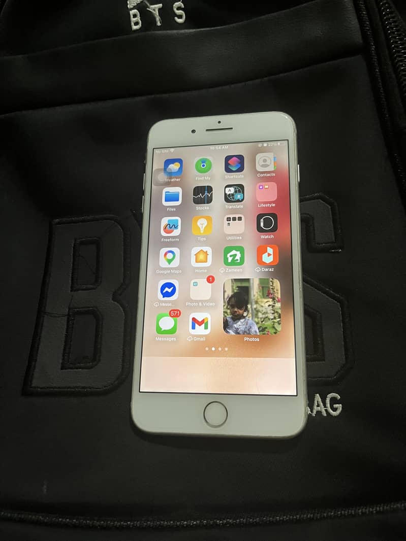 Apple iPhone 8 Plus with Box 6