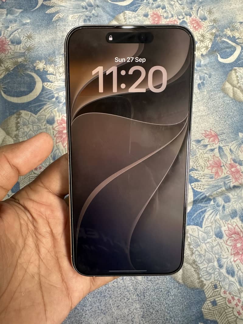 Apple iPhone 15 Pro Max 2