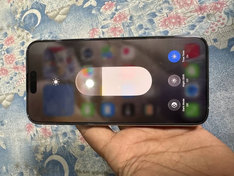 Apple iPhone 15 Pro Max 3