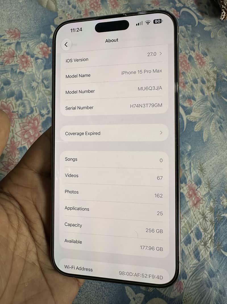 Apple iPhone 15 Pro Max 4