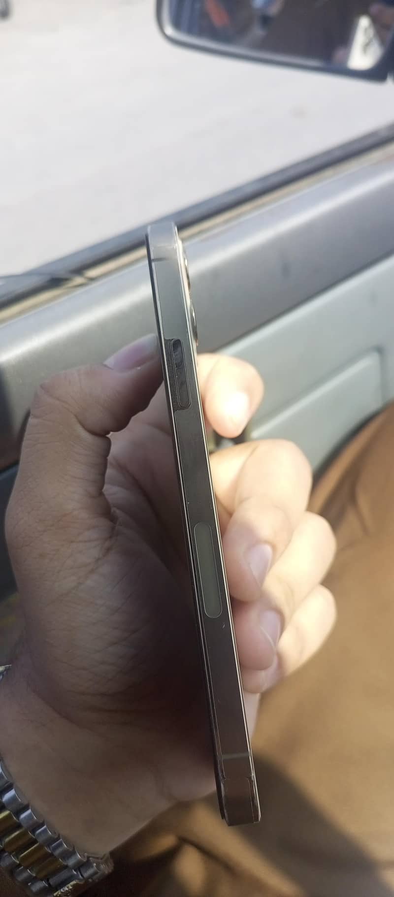 Apple iPhone 12 Pro 3