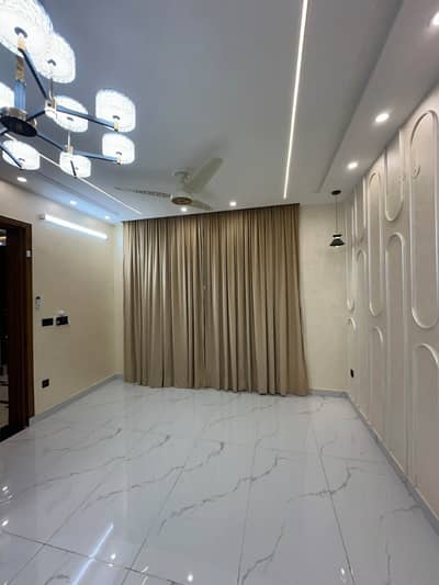 6 Marla Lower Portion For Rant Upper Portion Lock Sector D Bahria Town Lahore