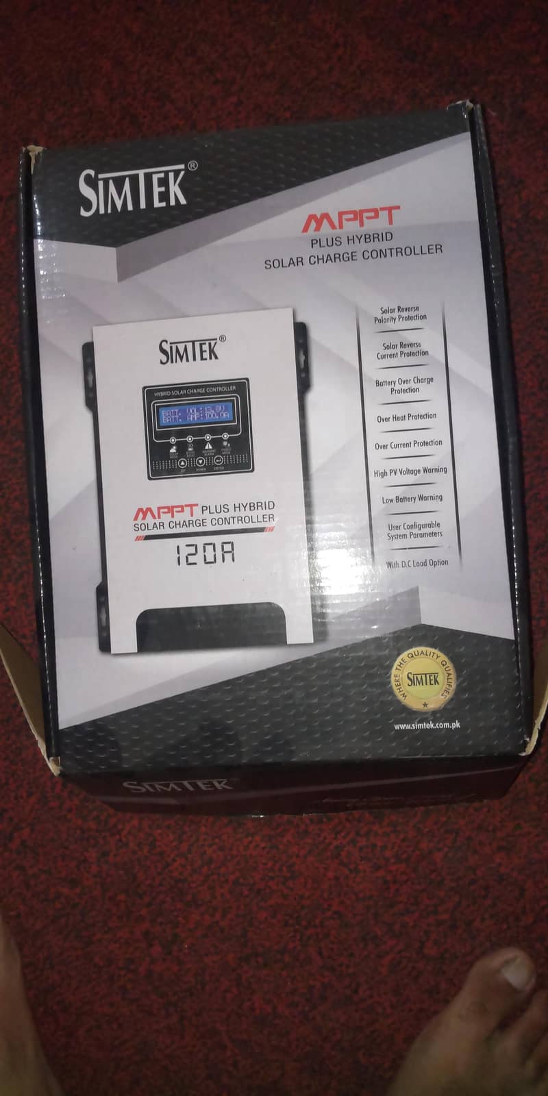 Simtak 120Amp MPPT charge controller 1