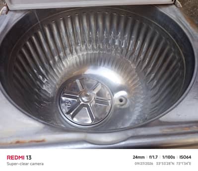 Indus washing machine 8kg . Iron body and steel tub
