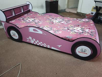 car bed in excellent condition