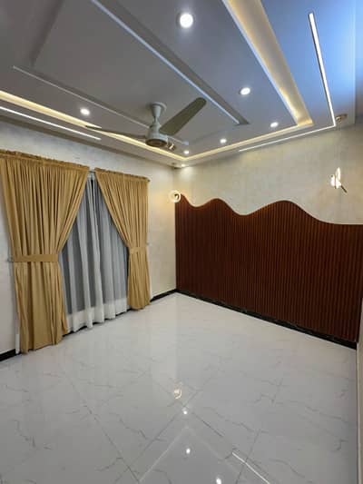 6 Marla Lower Portion For Rant Upper Portion Lock Sector D Bahria Town Lahore