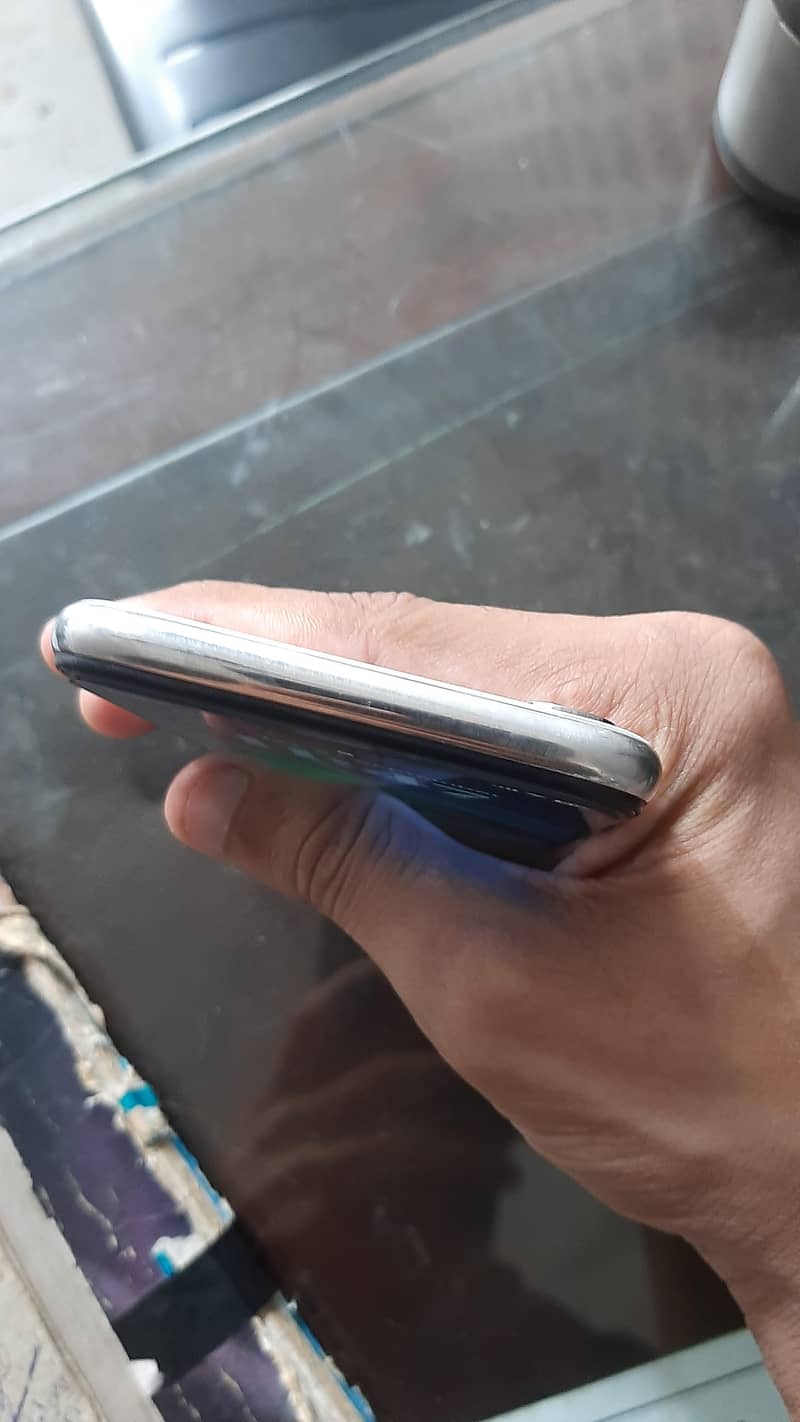 Apple iPhone X 2
