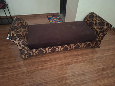 Wooden deewan/Day bed for sale - Good Condition