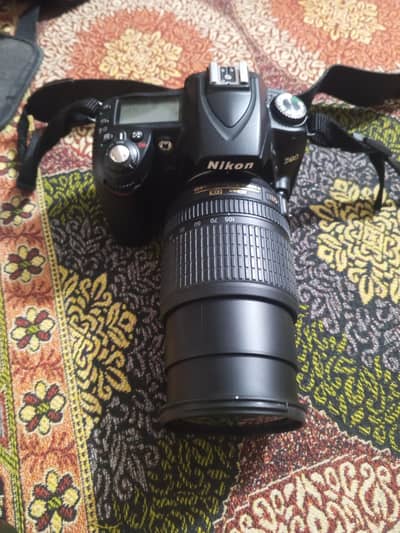 nikon d90 camera with flash gun urgent for sale