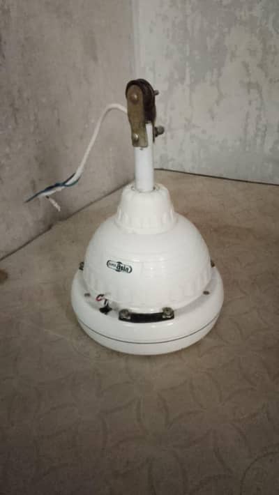 Super Asia AcDc ceiling fan only 3 month used