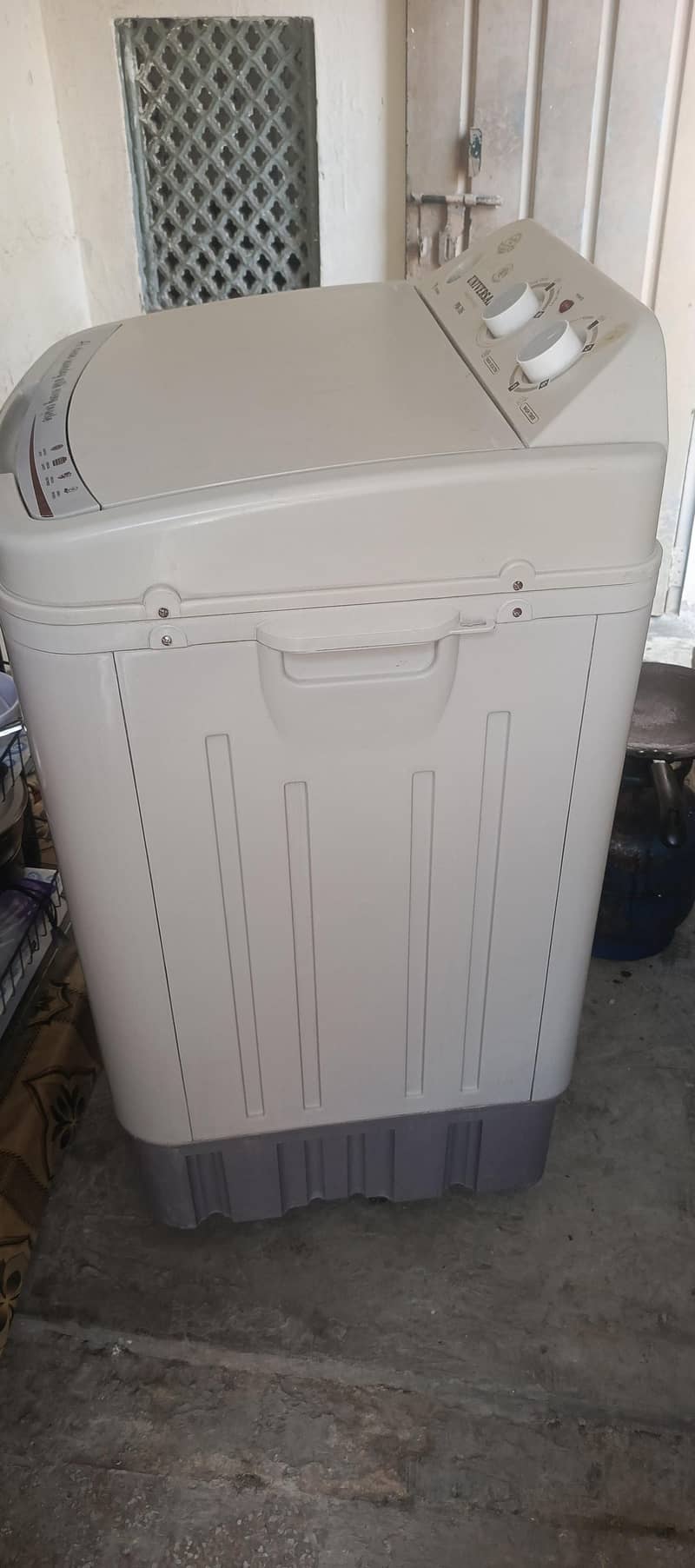 universal washing machine 4