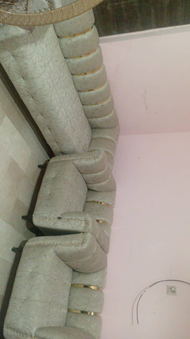 5 Seater Sofa Set 4