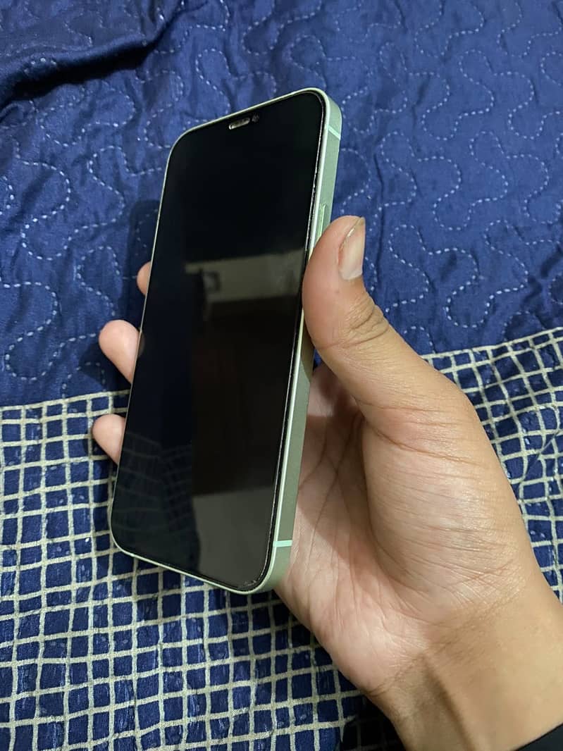 Apple iPhone 12 5