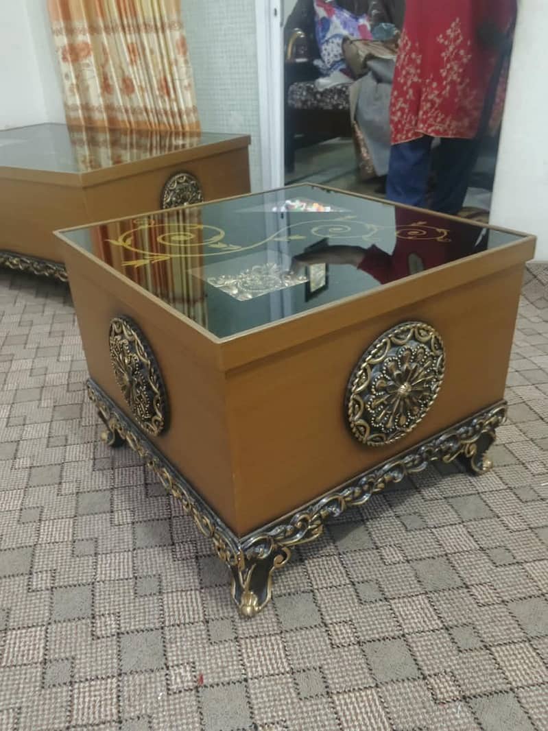 Center Table with 2 Side Table 2