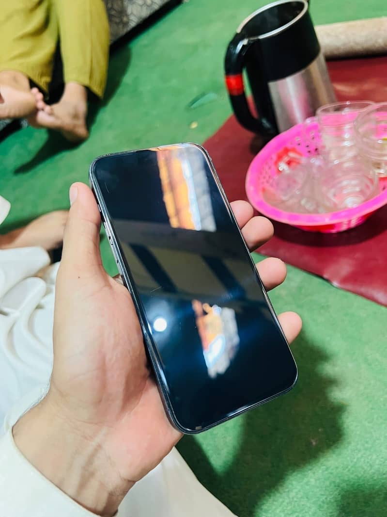 Apple iPhone 14 Pro Max 6