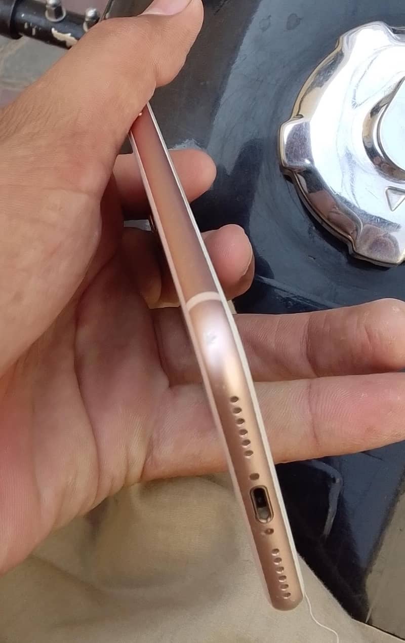 Apple iPhone 8 2
