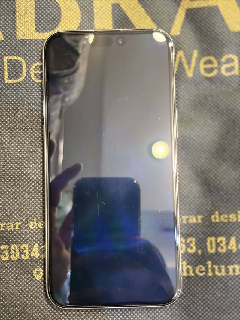Apple iPhone 15 Pro Max 1