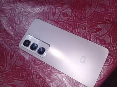 Itel City 100
