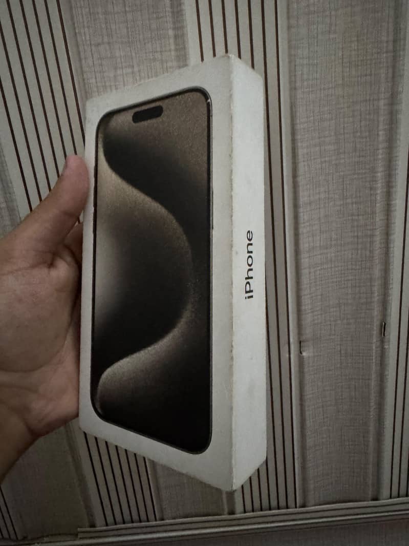 Apple iPhone 15 pro max 8