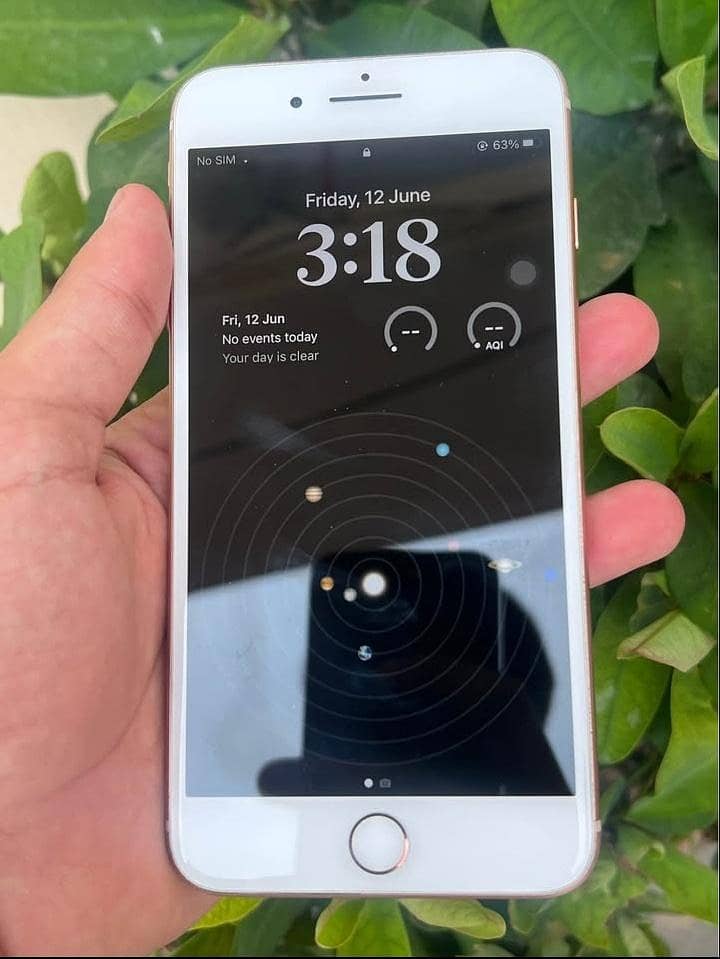 Apple iPhone 8 Plus 0