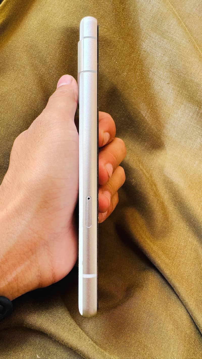 Google Pixel 7a 8