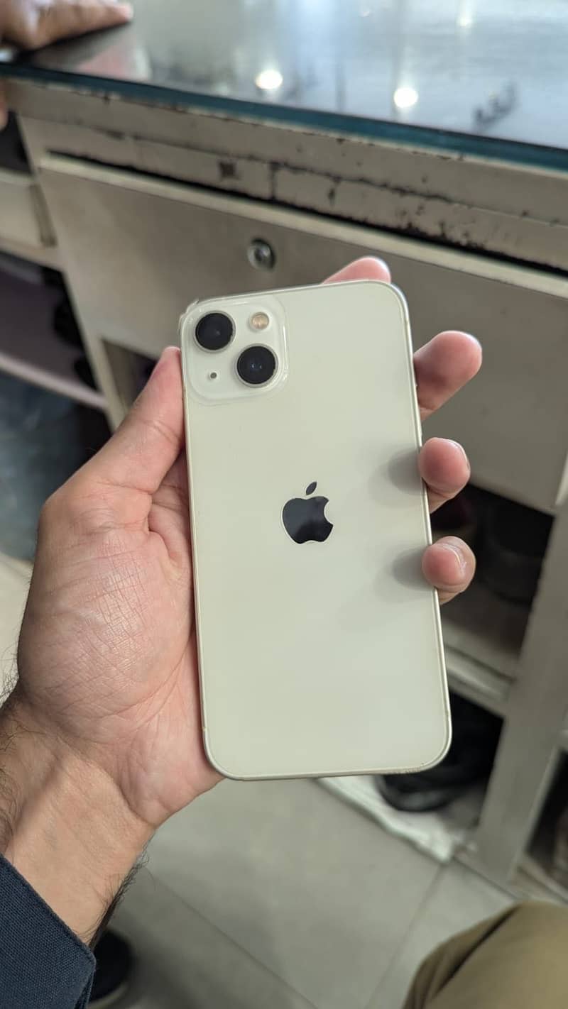 Apple iPhone 13 1