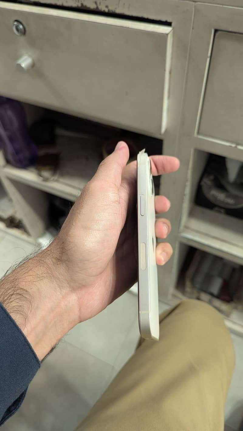 Apple iPhone 13 3