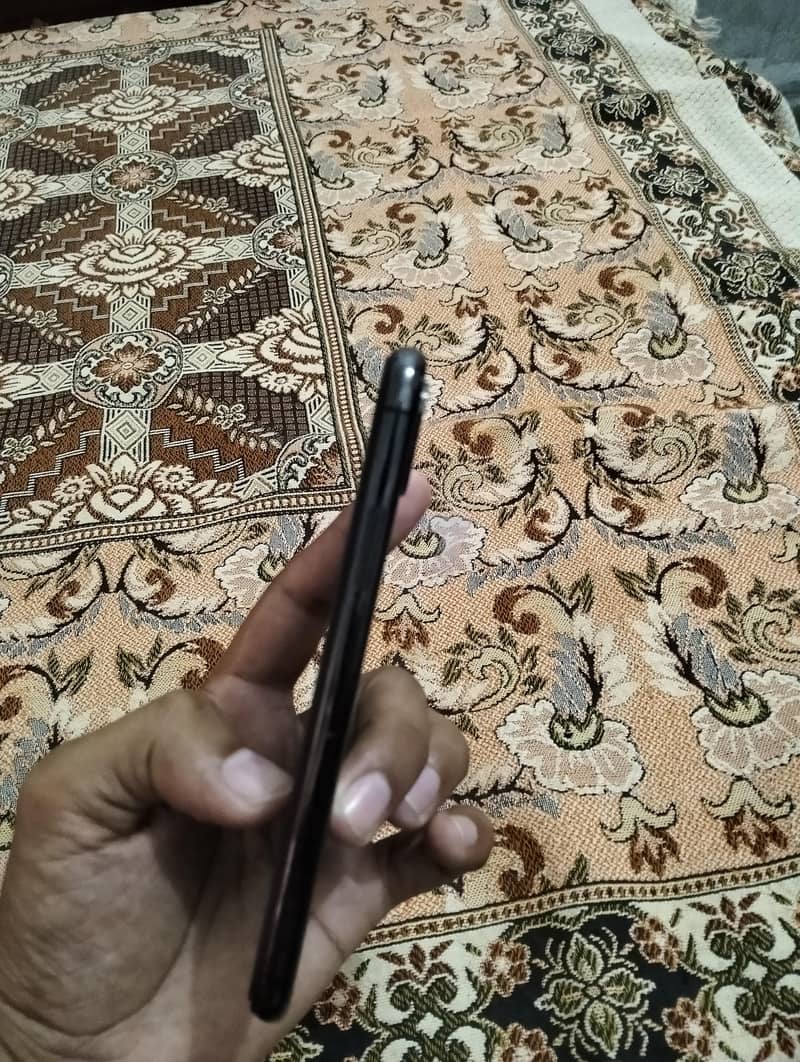 Apple iPhone X 1