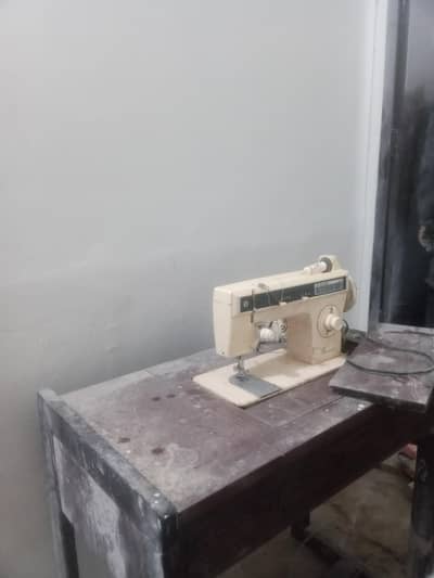 Singer sewing machine