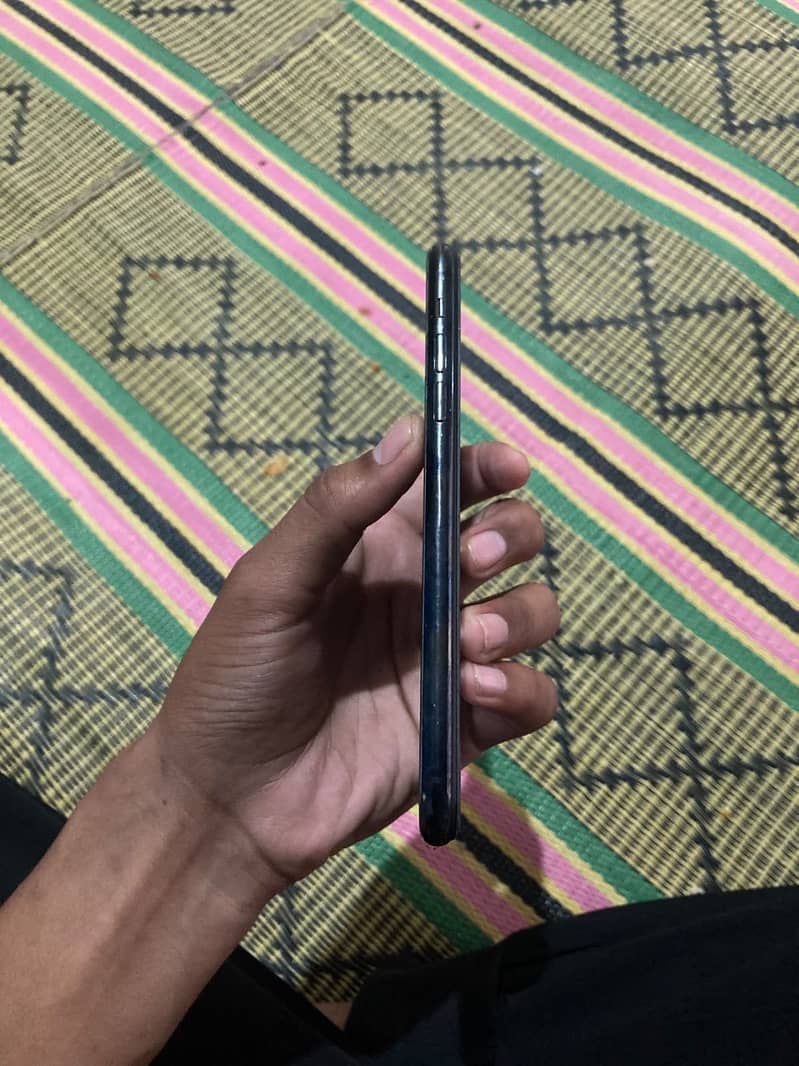 Apple iPhone 11 Pro Max 1