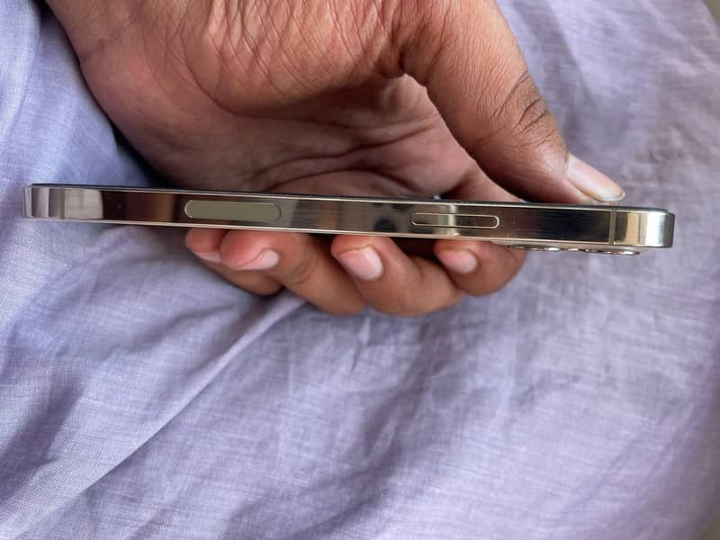Apple iPhone 12 Pro 3