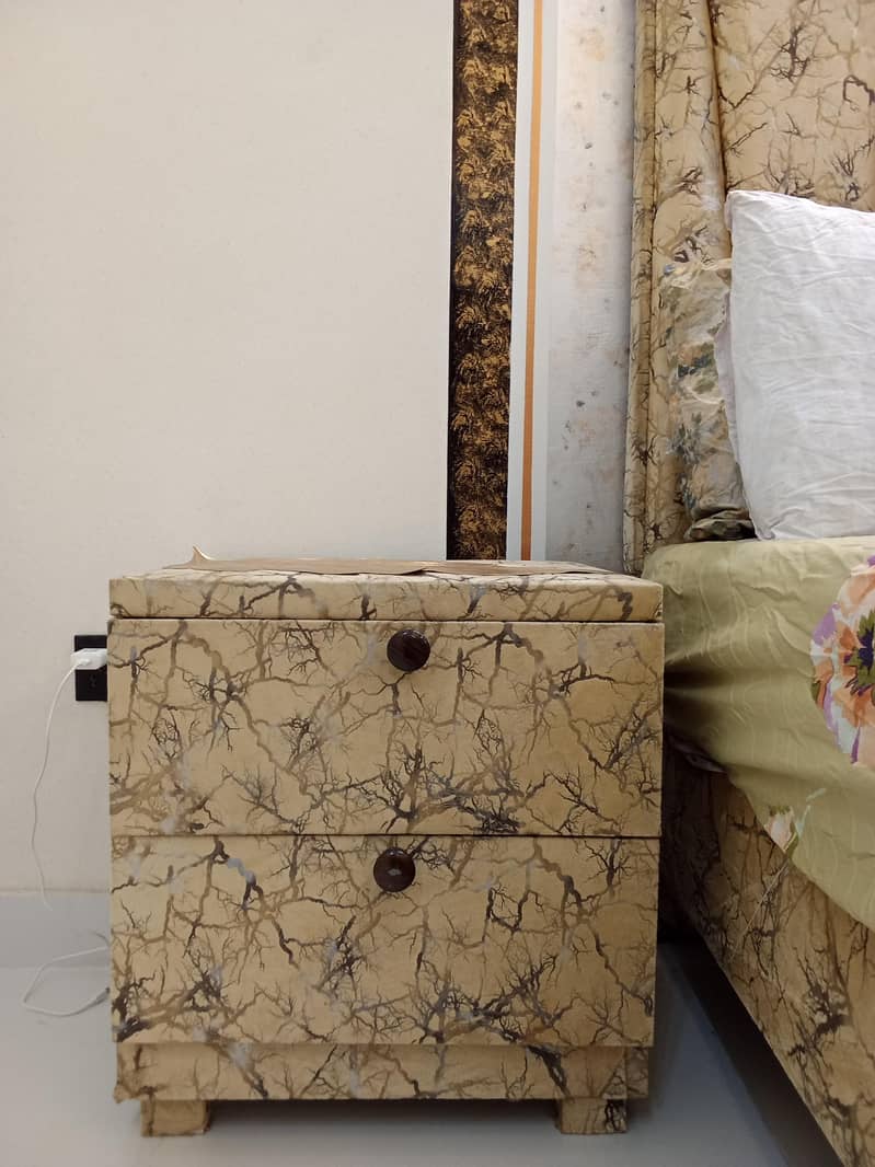 KING SIZE BED 4