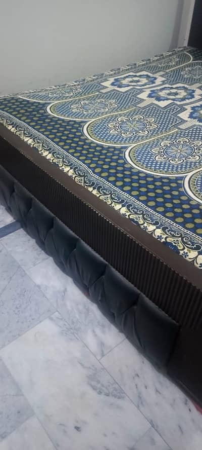 KING SIZE BED FOR SALE