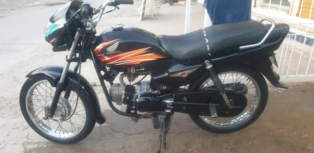 Honda Pridor 2017 Urgent for Sale 03367861105