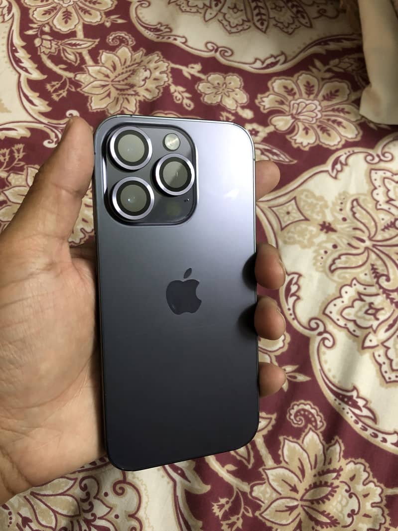 Apple iPhone 14 Pro 1