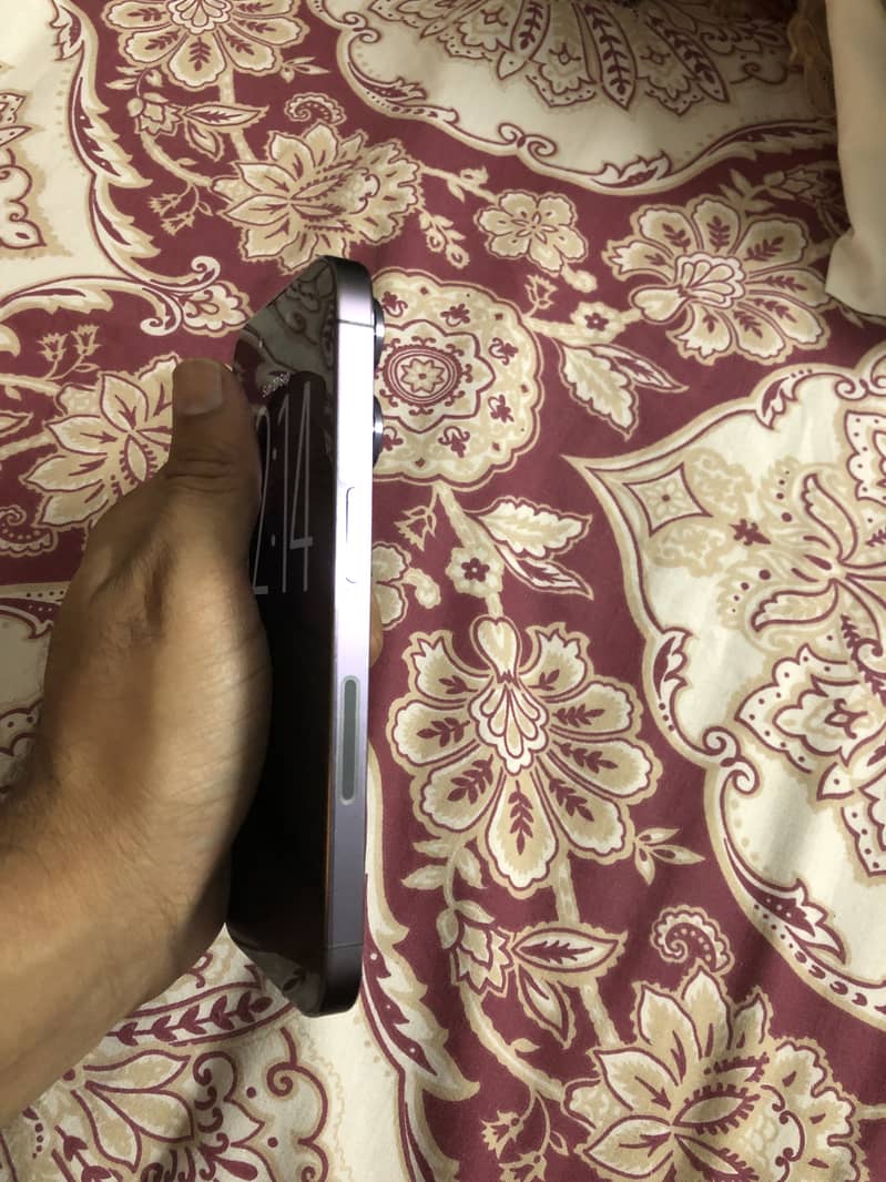 Apple iPhone 14 Pro 3