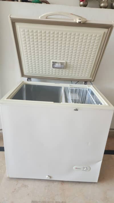 Dawlance Deep Freezer / Fridge DF 300P 10 Cft