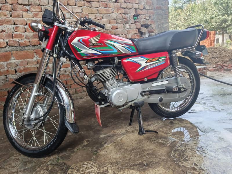 | Honda CG 125 2023 — 10/10 Condition | Total Genuine | 0